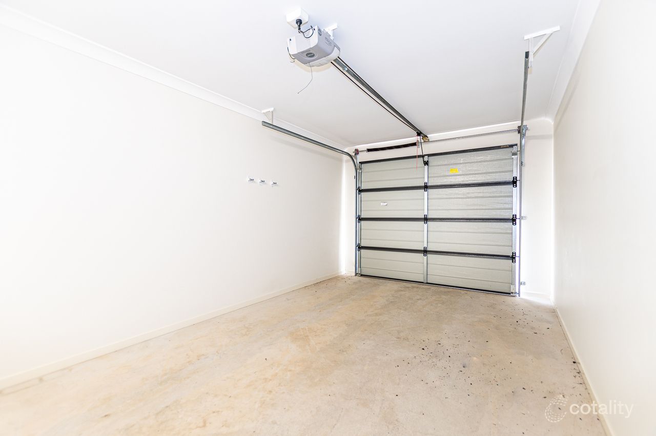 42 Aspect Tce, Springfield Lakes, QLD 4300