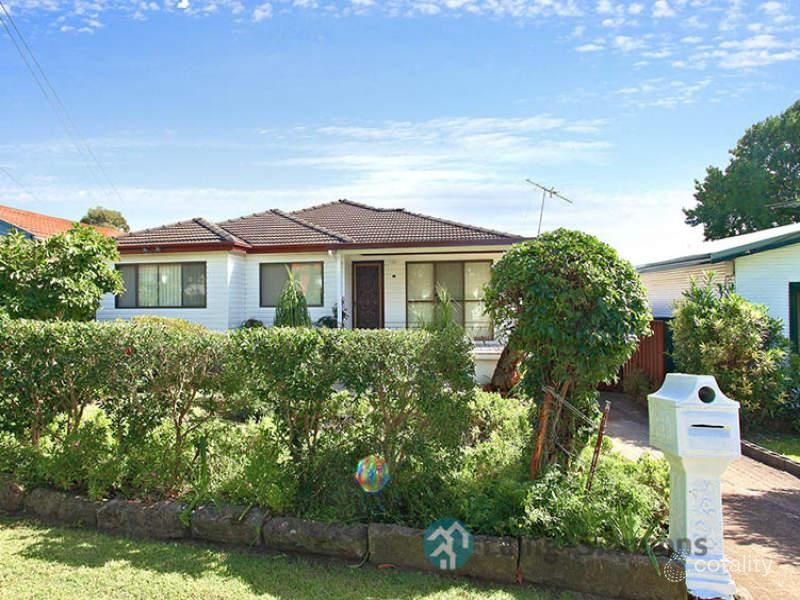 11 Hinkler St, Smithfield, NSW 2164