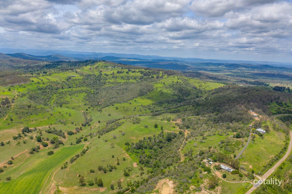 359 Fernvale Rd, Fairney View, QLD 4306