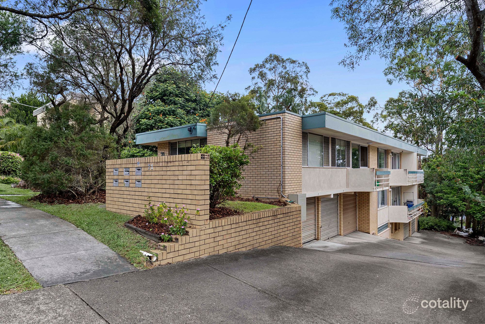 2/71 Durham St, St Lucia, QLD 4067