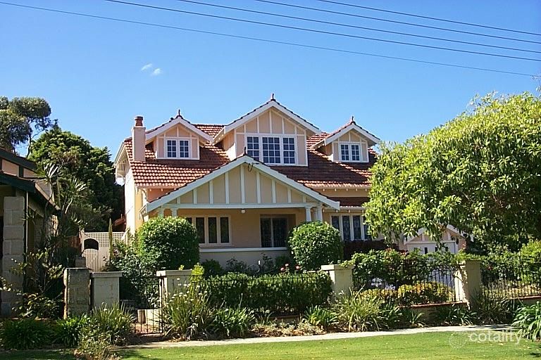 32 Melrose Cres, Menora, WA 6050