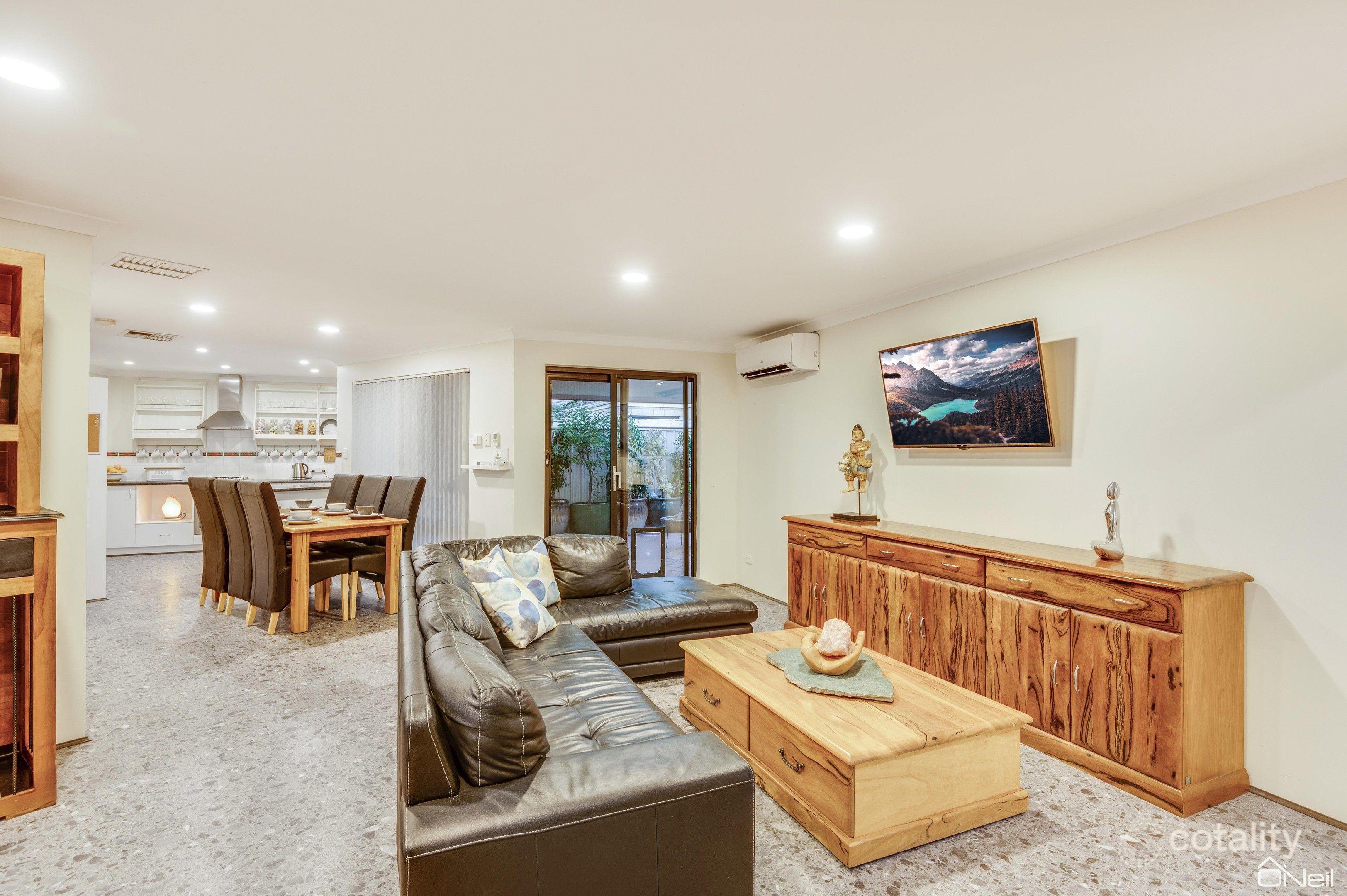 10a Ruth Ave, Canning Vale, WA 6155