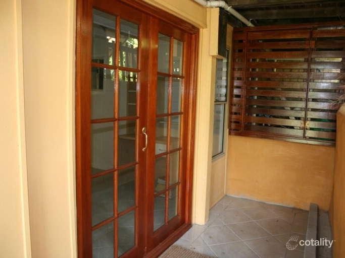 24 Ruth St, Highgate Hill, QLD 4101