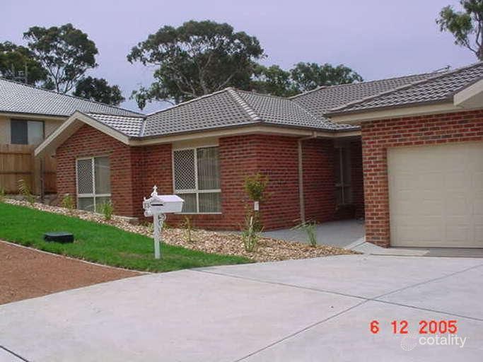 135 Candlebark Rd, Karabar, NSW 2620