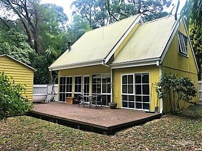 99 Mt Pleasant Rd, Monbulk, VIC 3793