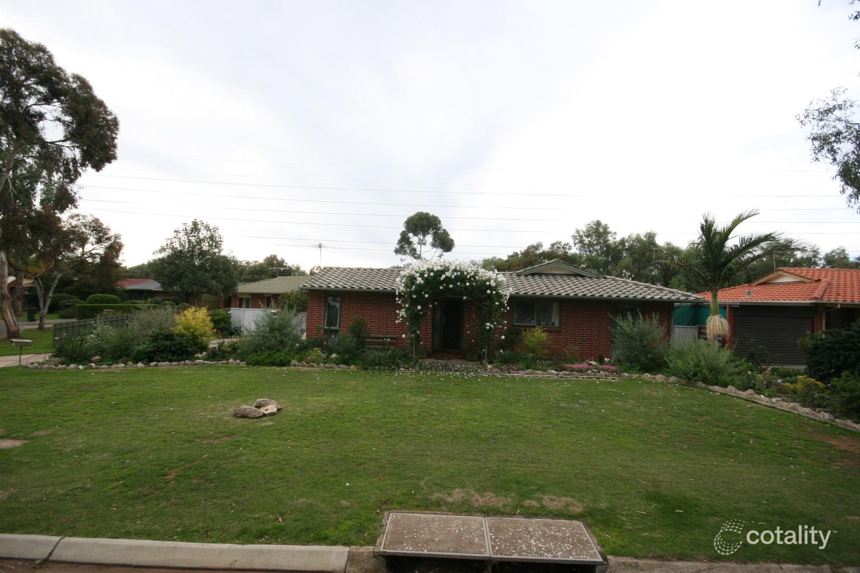 21 Chesser St, Parafield Gardens, SA 5107