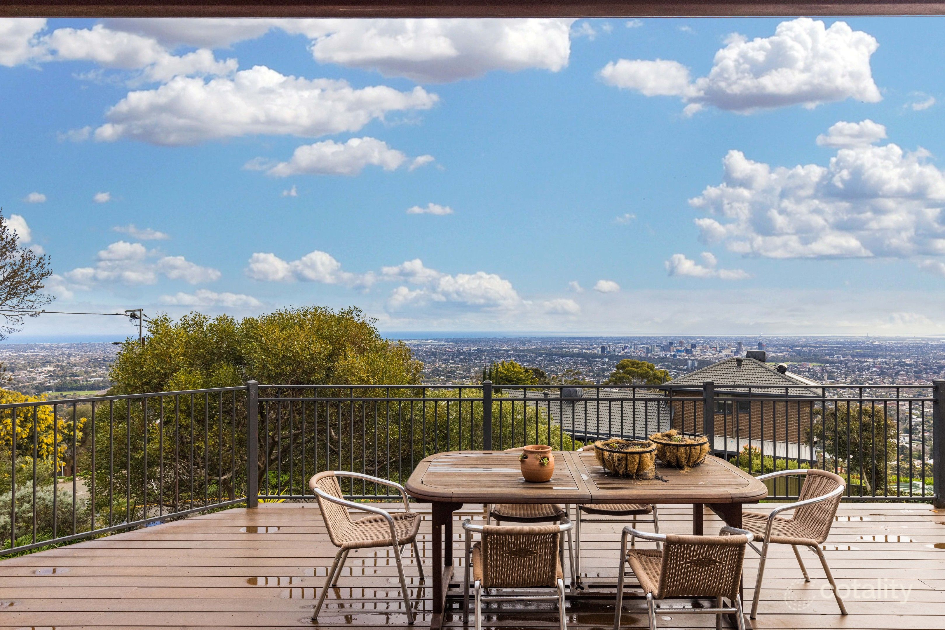 17 Oceanview Cres, Mount Osmond, SA 5064