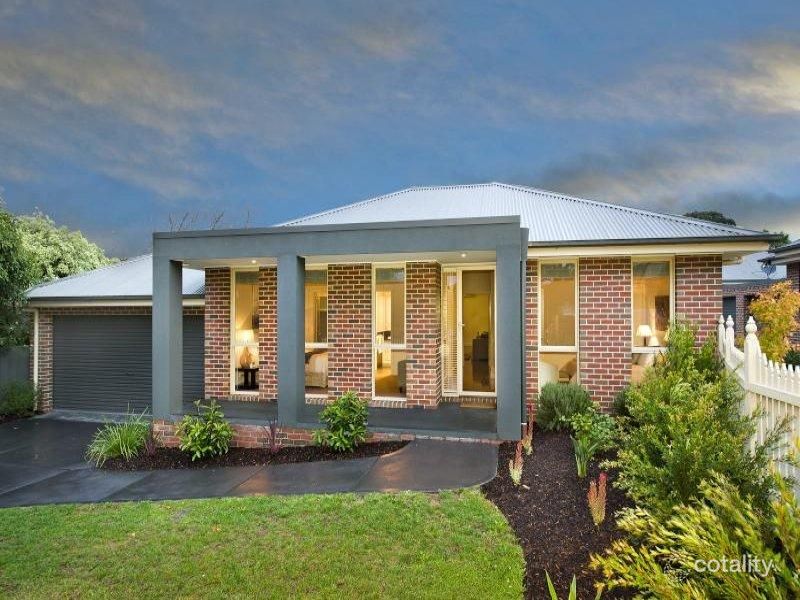 6/194 Eastfield Rd, Croydon South, VIC 3136