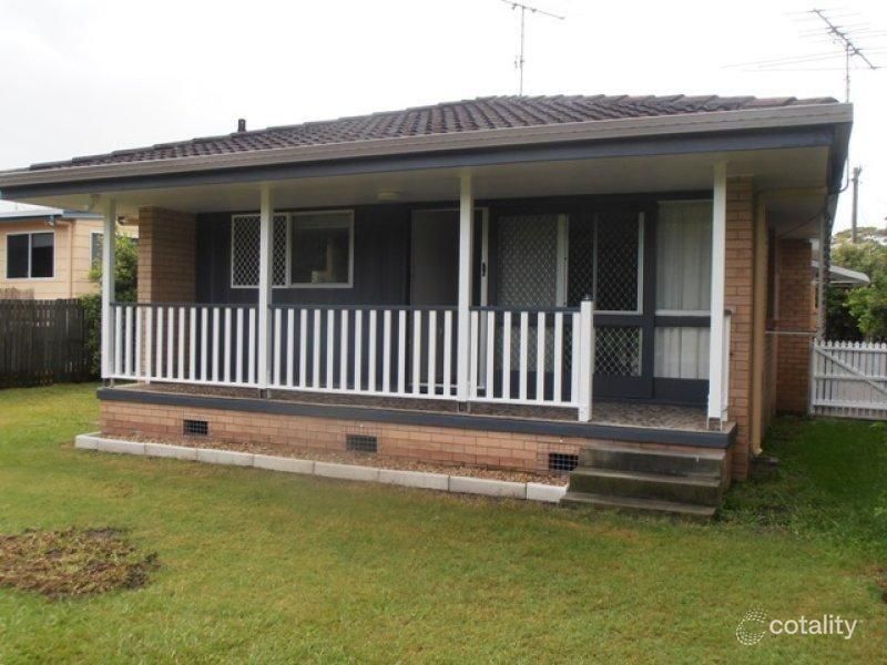 19 Montgomery Cres, Golden Beach, QLD 4551