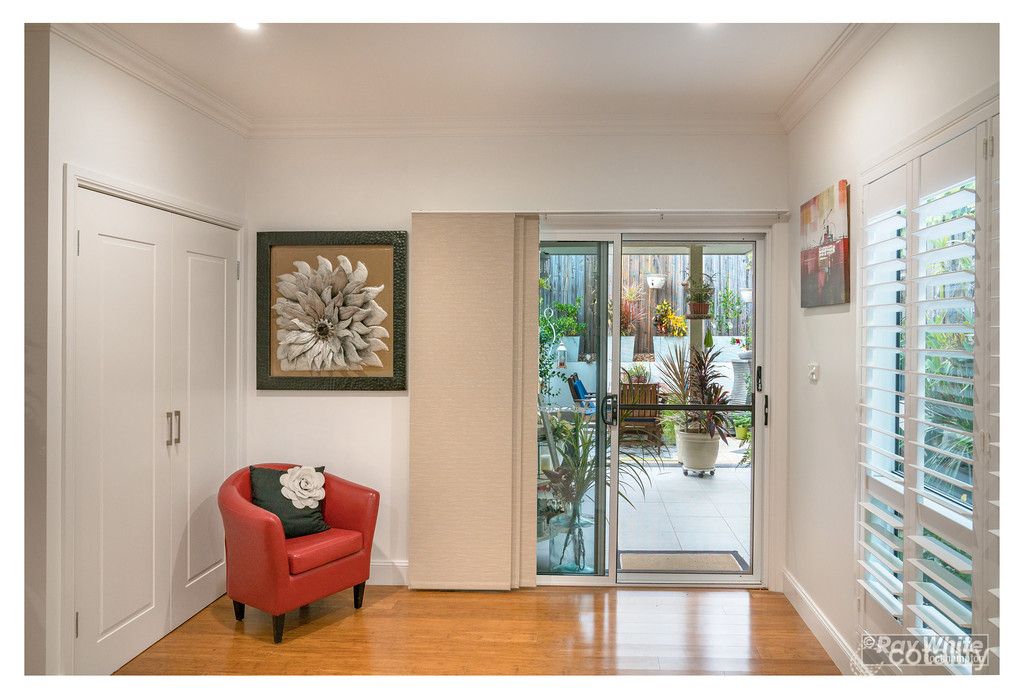 8/200 Upper Dawson Rd, The Range, QLD 4700