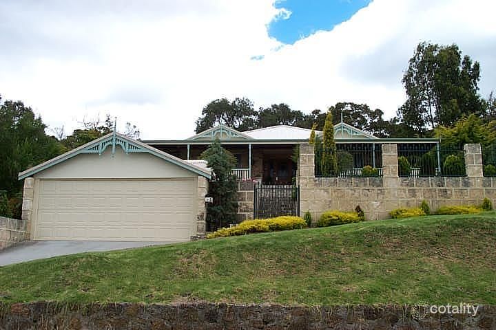 82 Festing St, Mount Melville, WA 6330