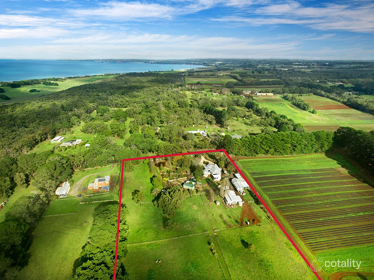 41 Caledonian Hill Rd, Bolwarra, VIC 3305