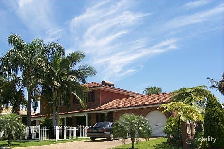 61 Donnington St, Carindale, QLD 4152