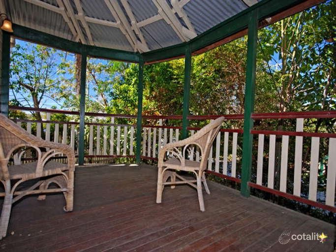 1 Nash St, Sandgate, QLD 4017