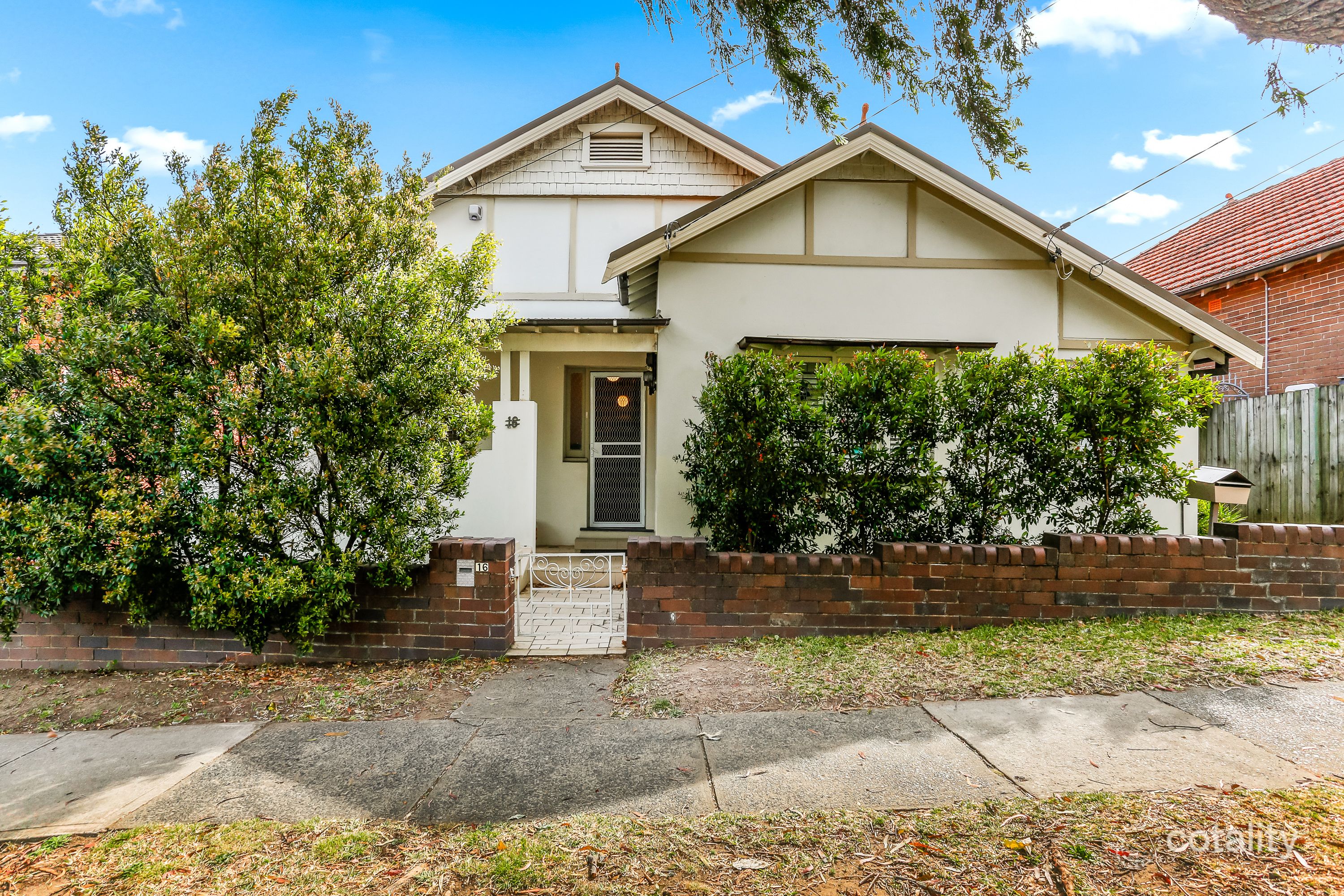 16 Brighton Ave, Croydon Park, NSW 2133