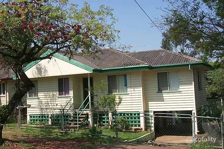 21 Binya St, Holland Park, QLD 4121
