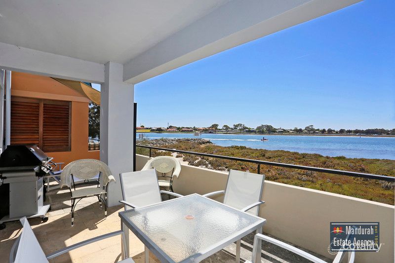 2/40 Rialto Pl, Halls Head, WA 6210