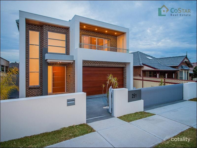 251 Carrington Ave, Hurstville, NSW 2220