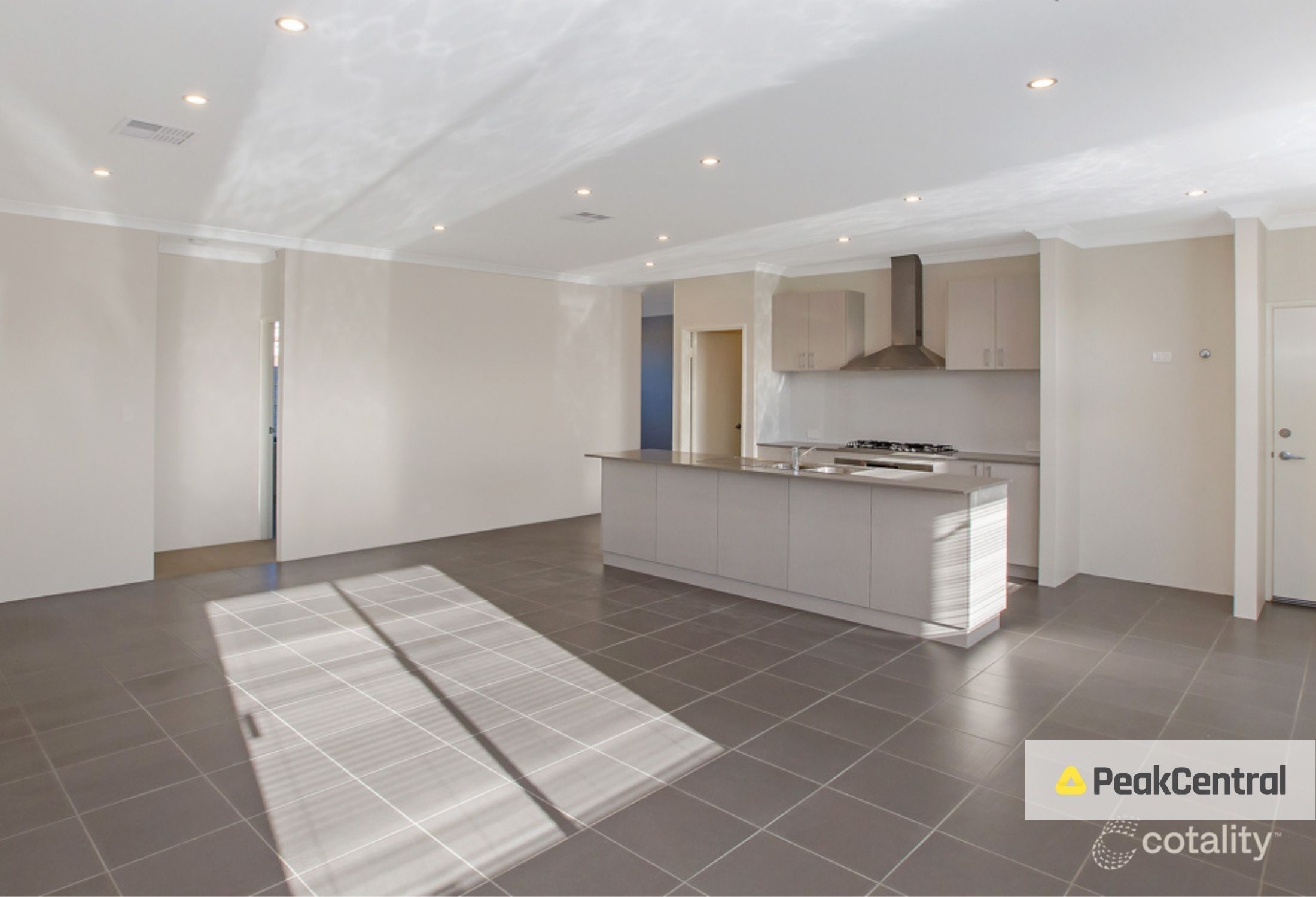 8 Lican St, Treeby, WA 6164