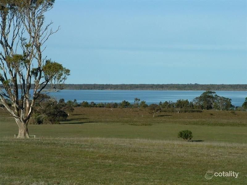 135 Williamson Rd, Forge Creek, VIC 3875