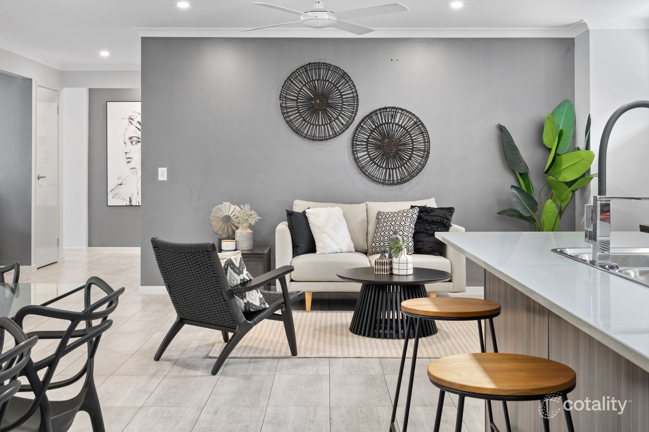 11 Meander Ct, Ormeau Hills, QLD 4208