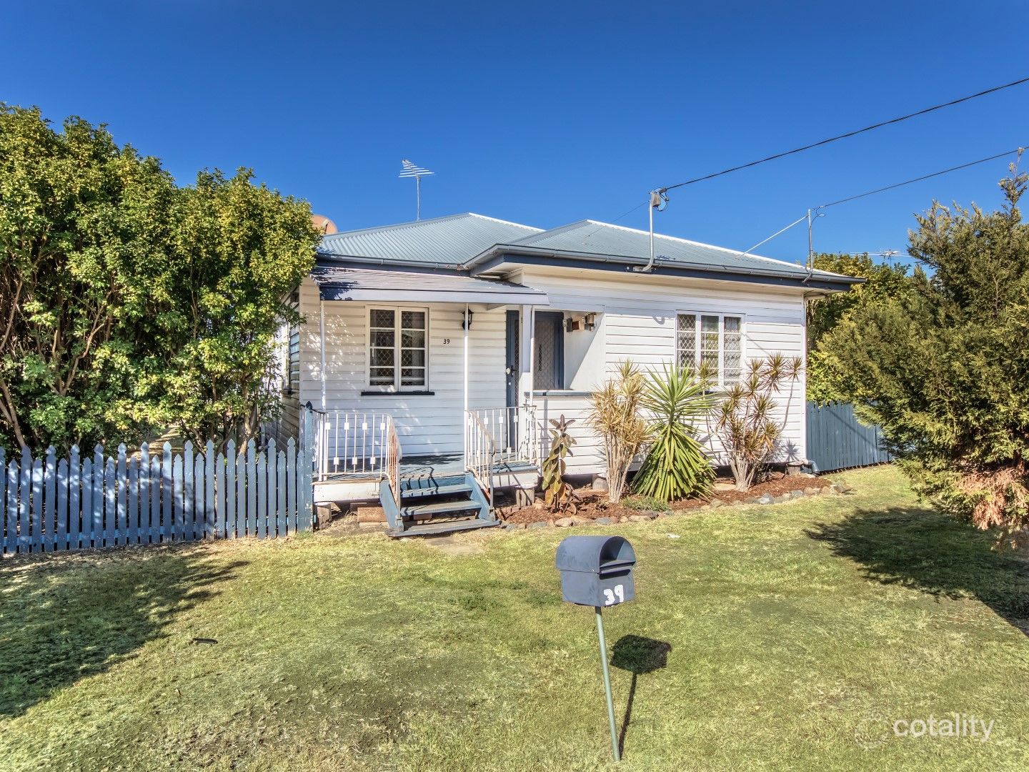 39 Rex St, Eastern Heights, QLD 4305