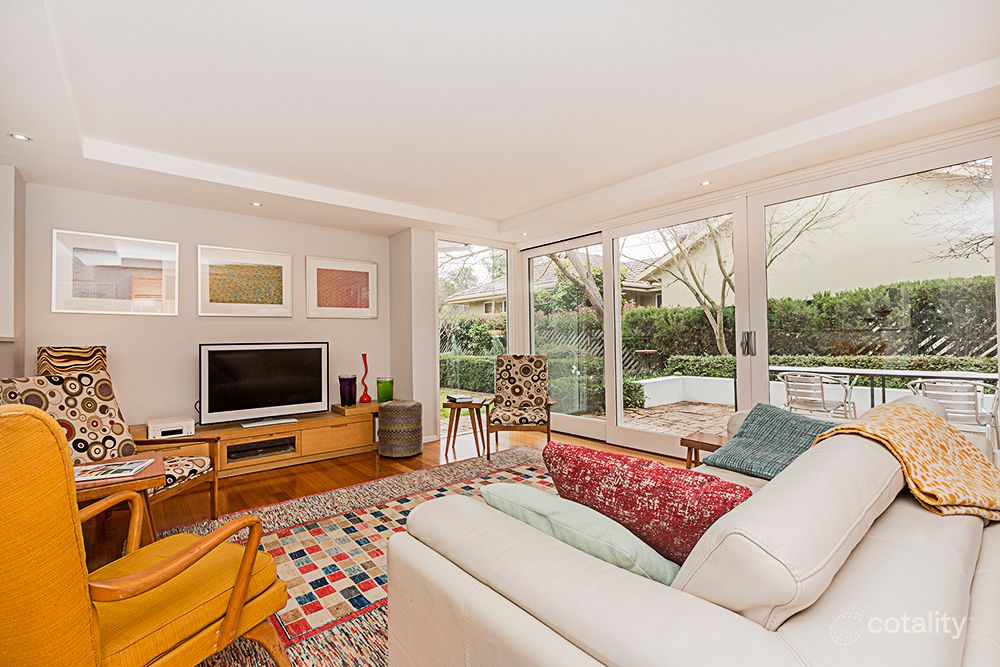 21 Newdegate St, Deakin, ACT 2600