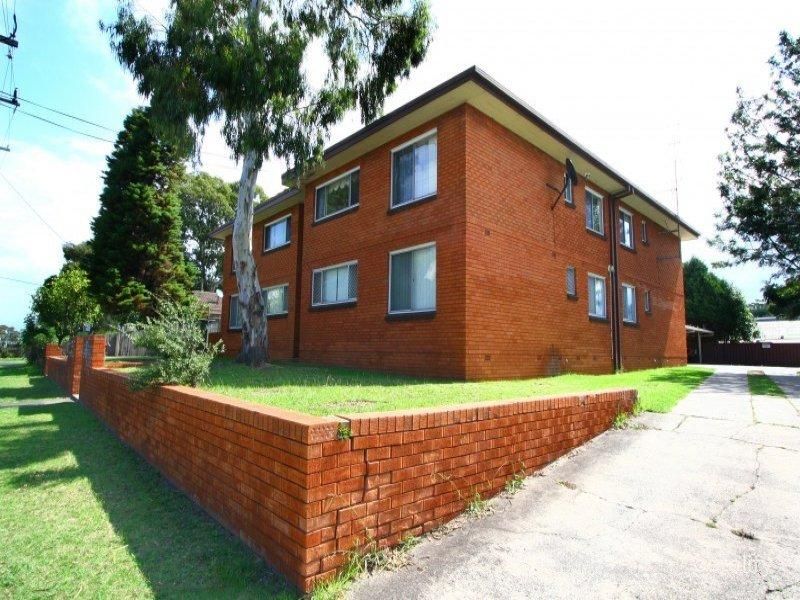 8/148 Auburn St, Coniston, NSW 2500