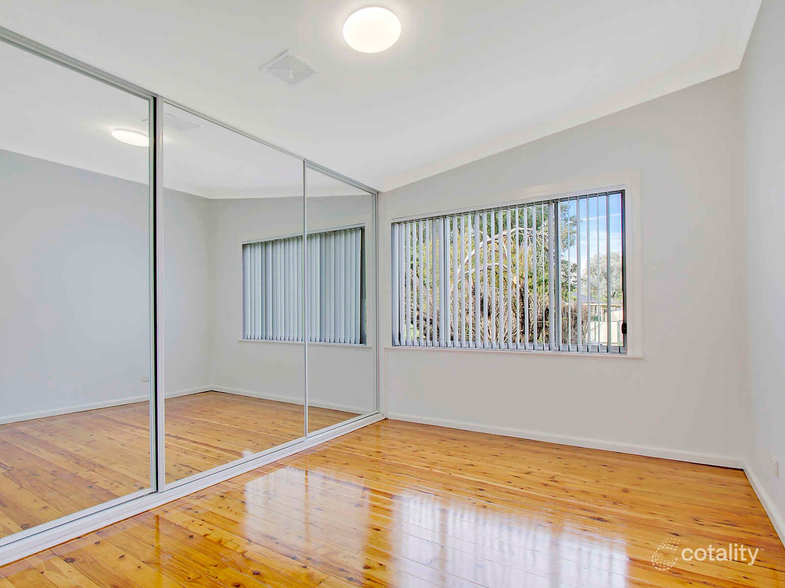 90 Bulolo Dr, Whalan, NSW 2770