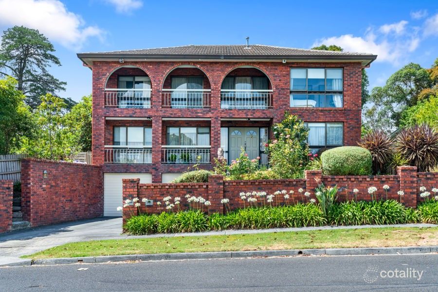 23 Chartwell Dr, Wantirna, VIC 3152