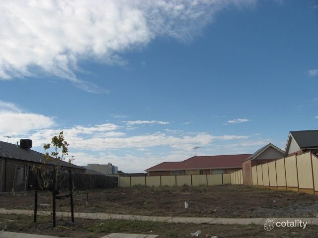 27 Montpellier Dr, Hillside, VIC 3037