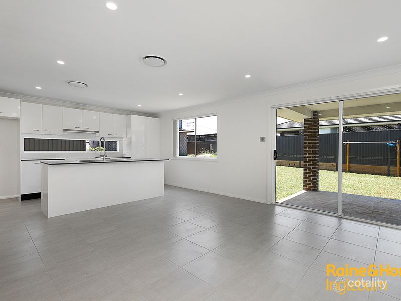 21 Geddes St, Spring Farm, NSW 2570
