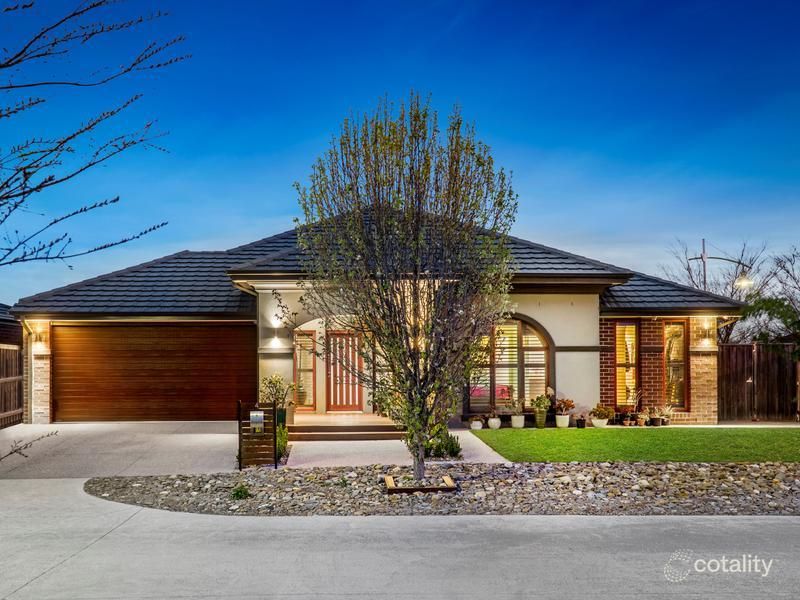 4 Mcminn Pl, Taylors Hill, VIC 3037