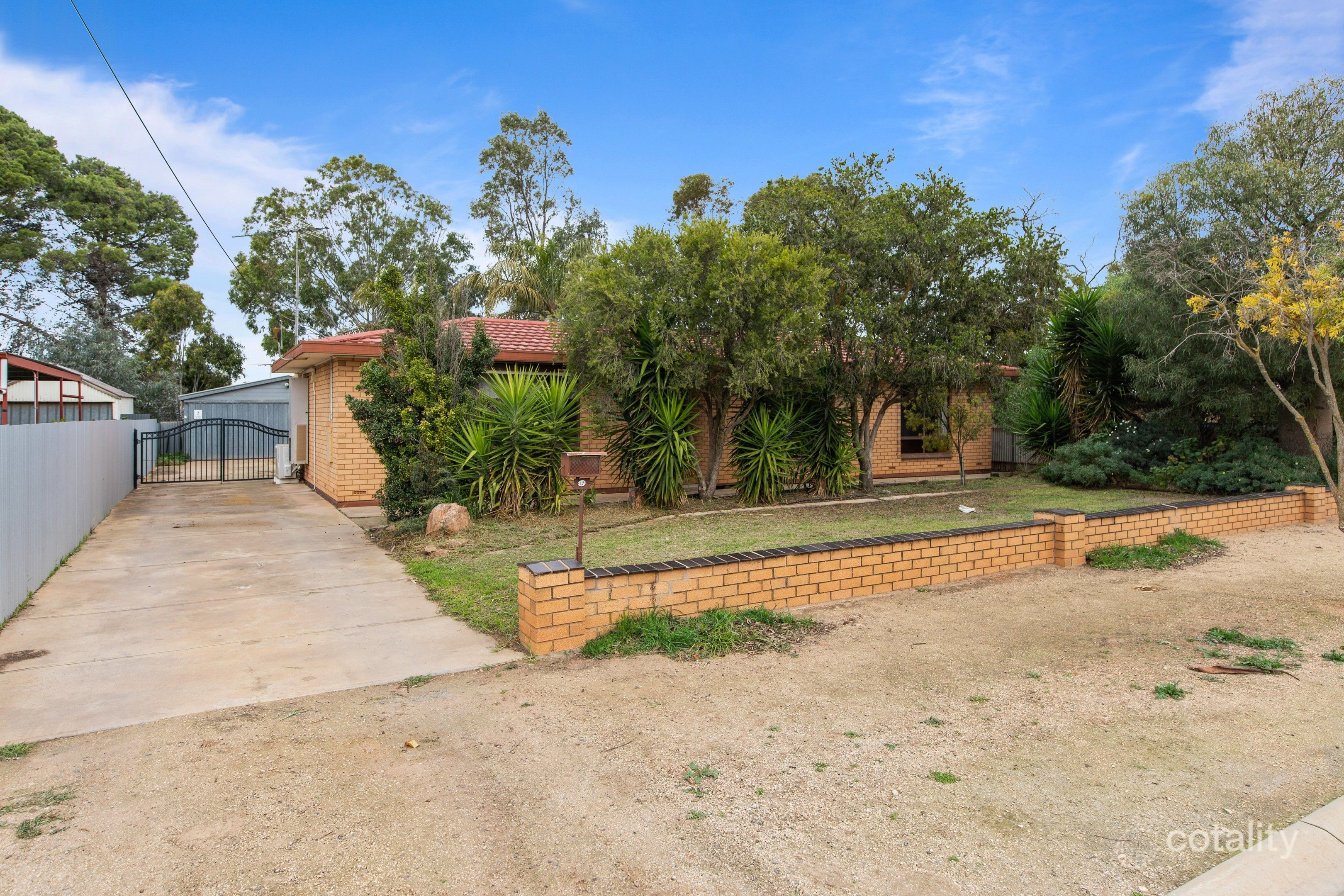 17 Whitwarta Rd, Balaklava, SA 5461