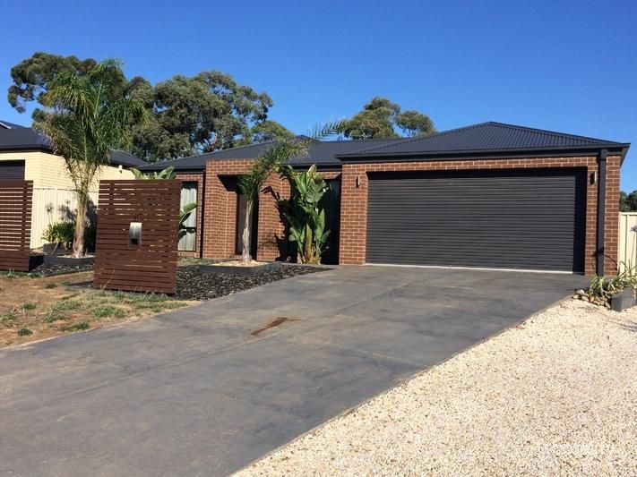 6 Melinda St, California Gully, VIC 3556