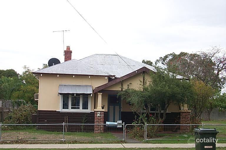 2 Poynton Ave, Midland, WA 6056