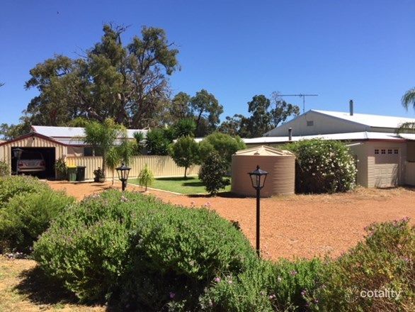 40 Redcourte Rd, Bakers Hill, WA 6562