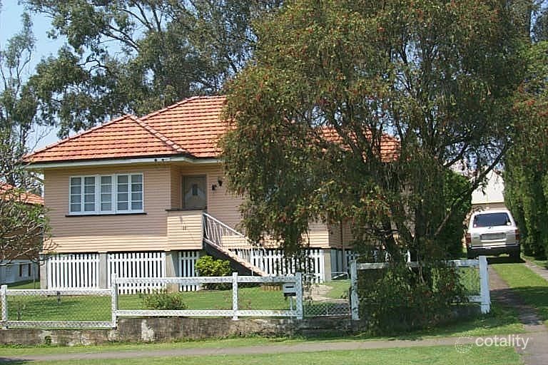 128 Englefield Rd, Oxley, QLD 4075