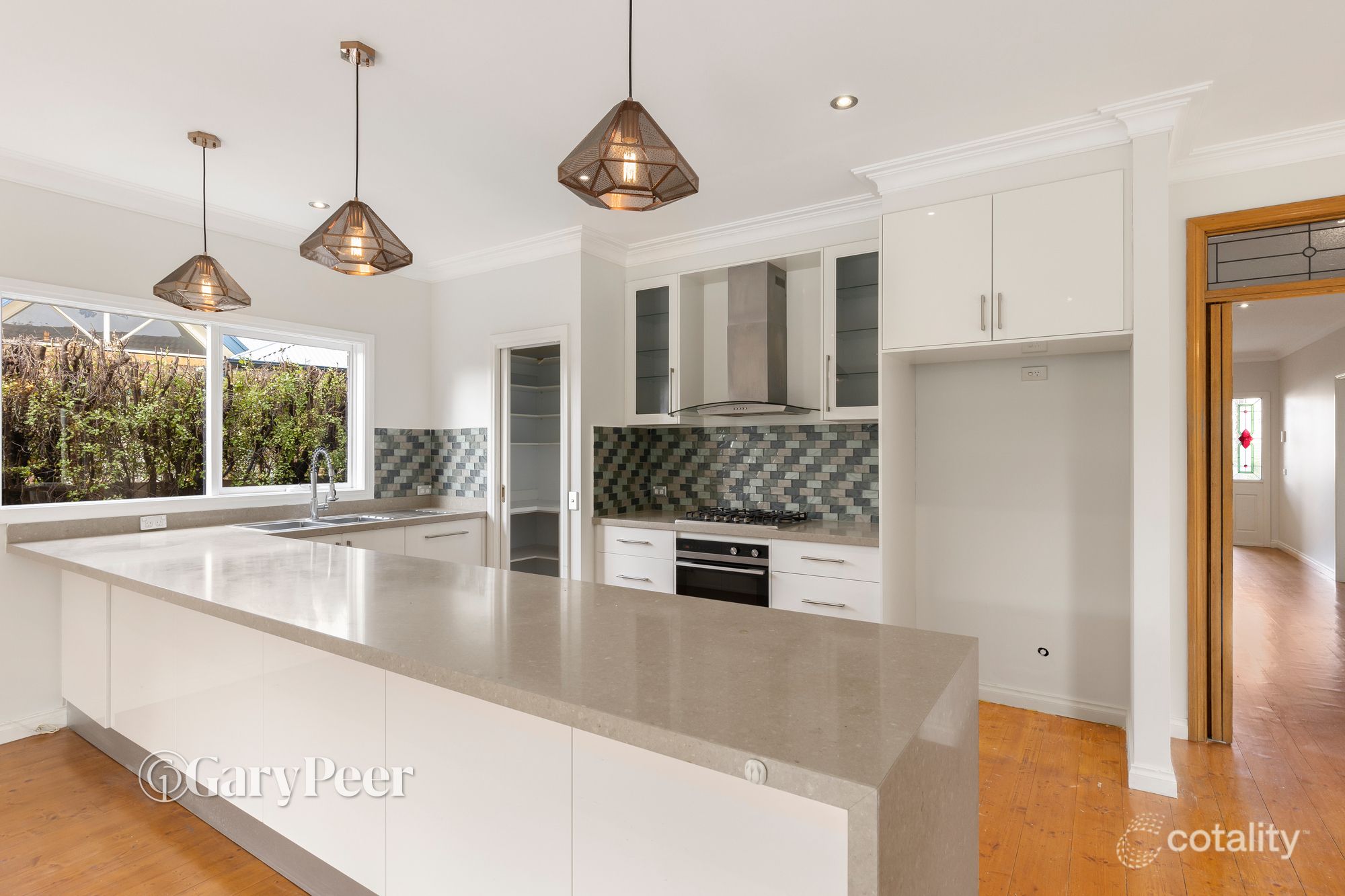 13 Huntingfield Ct, Carnegie, VIC 3163