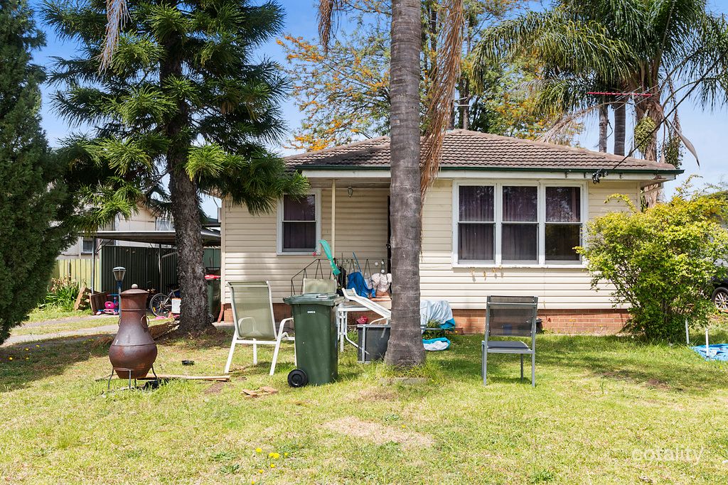 26 Crosby Cres, Fairfield, NSW 2165