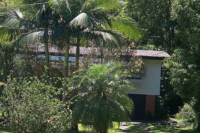 92 Sutling St, Chapel Hill, QLD 4069