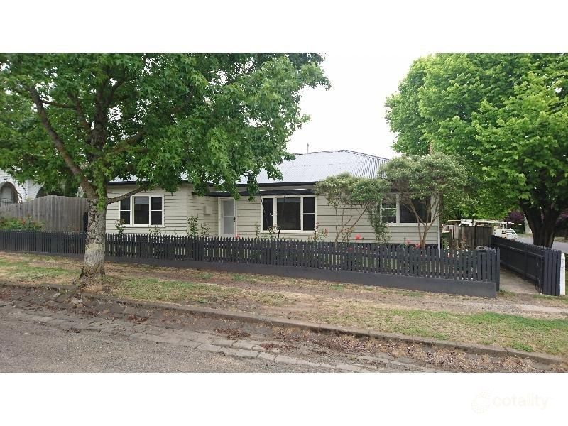 59 Powlett St, Kyneton, VIC 3444