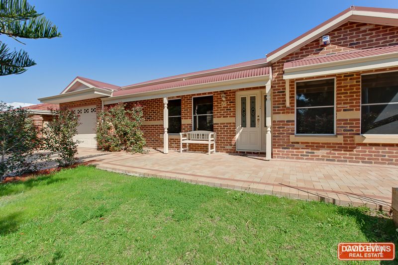 35 Galway Gdns, Warnbro, WA 6169