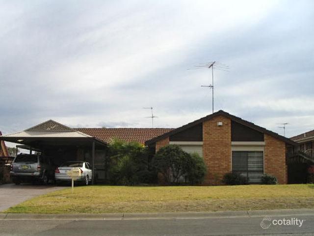 134 Pine Creek Cct, St Clair, NSW 2759