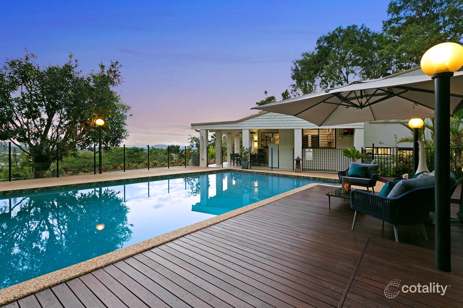 109-111 Panguna St, Trinity Beach, QLD 4879