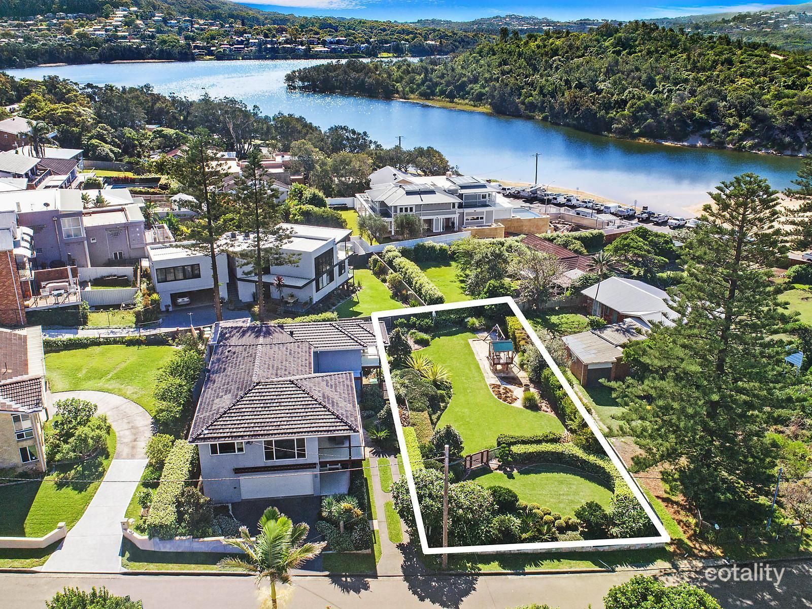 5 Wiles Ave, Wamberal, NSW 2260