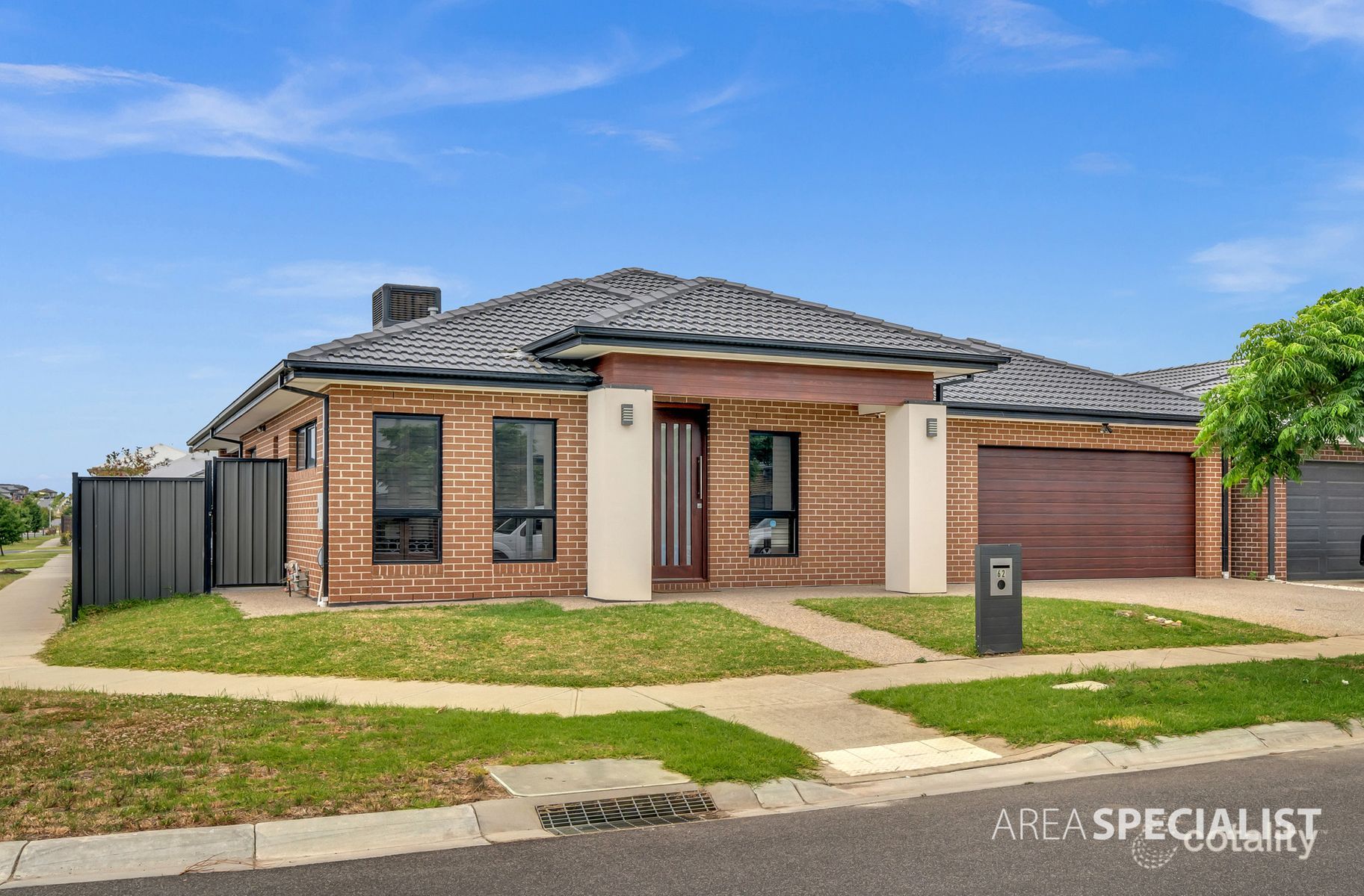 62 Calibre Cct, Clyde North, VIC 3978