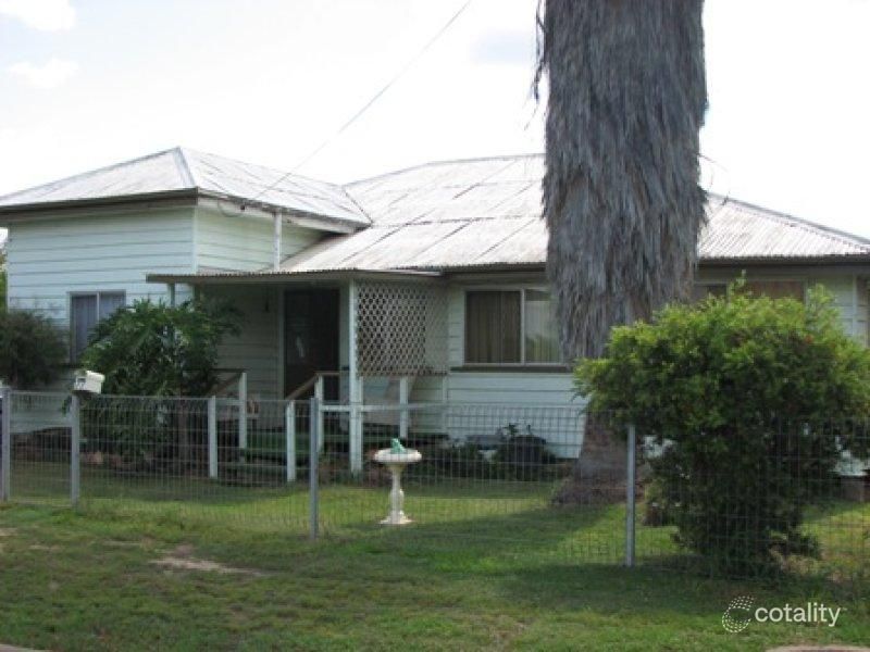 77 Gregory St, Roma, QLD 4455
