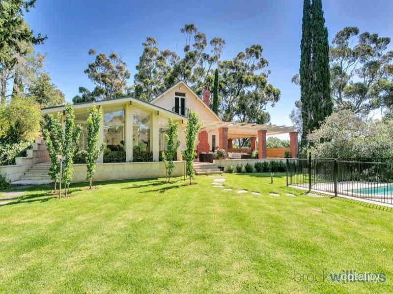 4 Whitington Ave, Glen Osmond, SA 5064