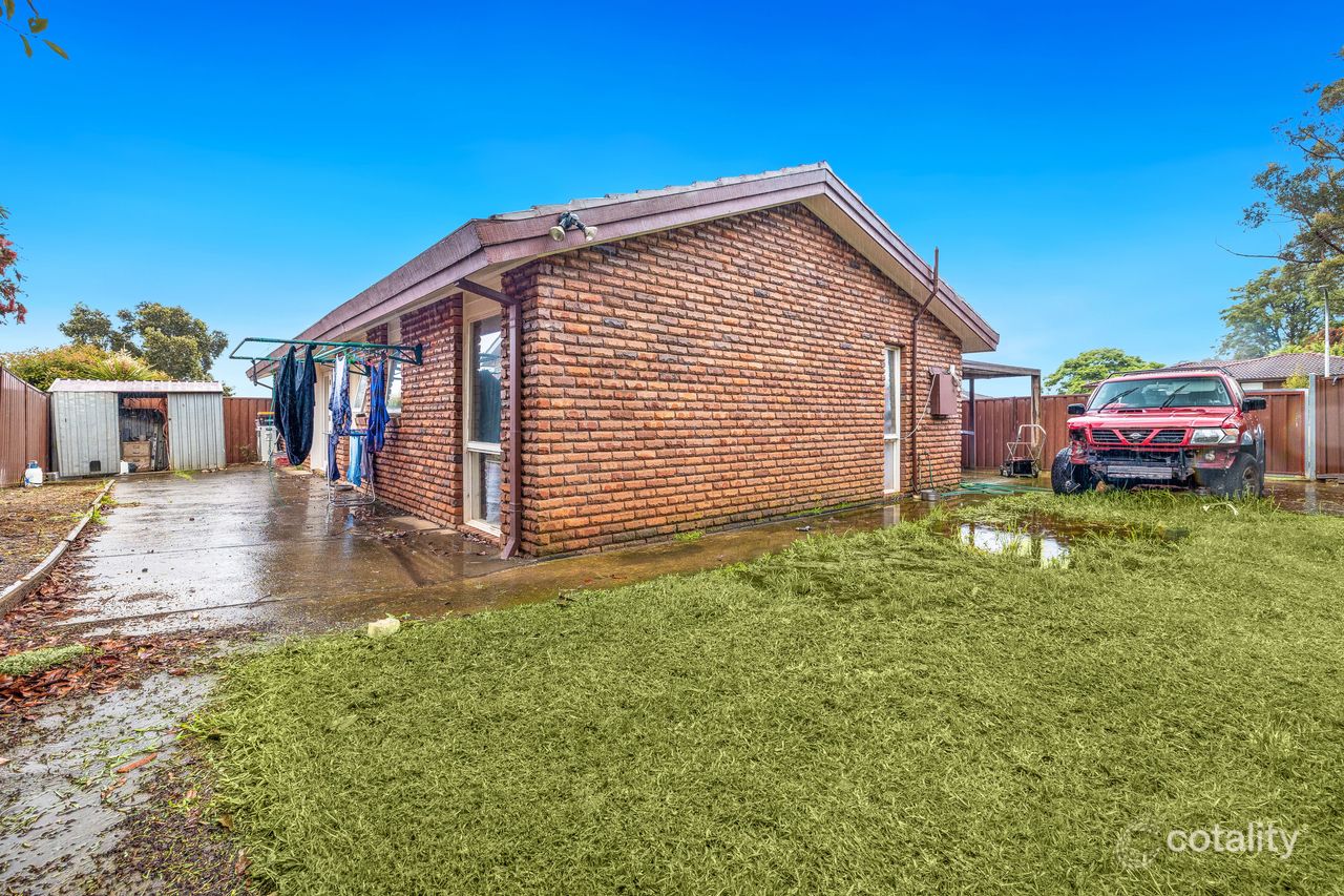 2 Curl Curl Pl, Woodbine, NSW 2560